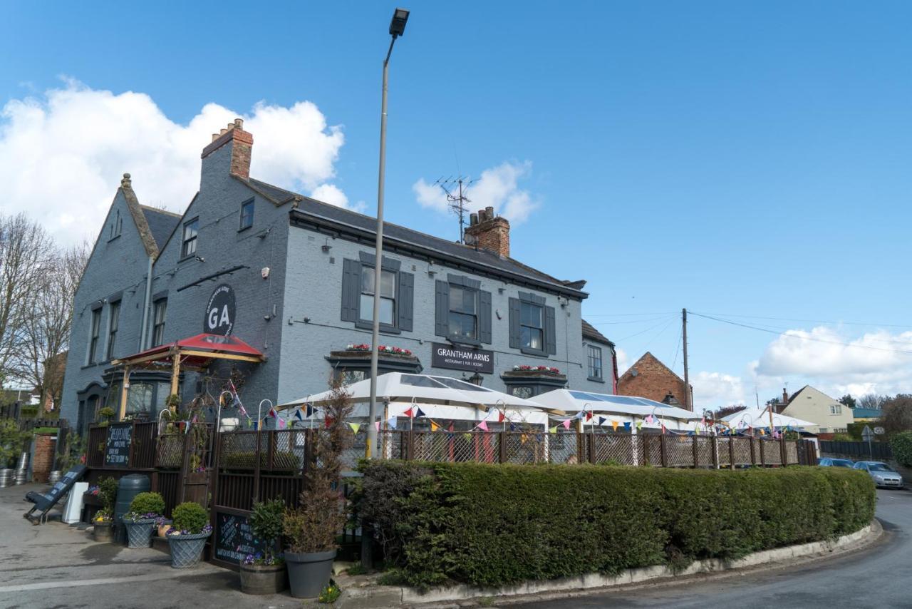 Grantham Arms Hotel Boroughbridge Buitenkant foto