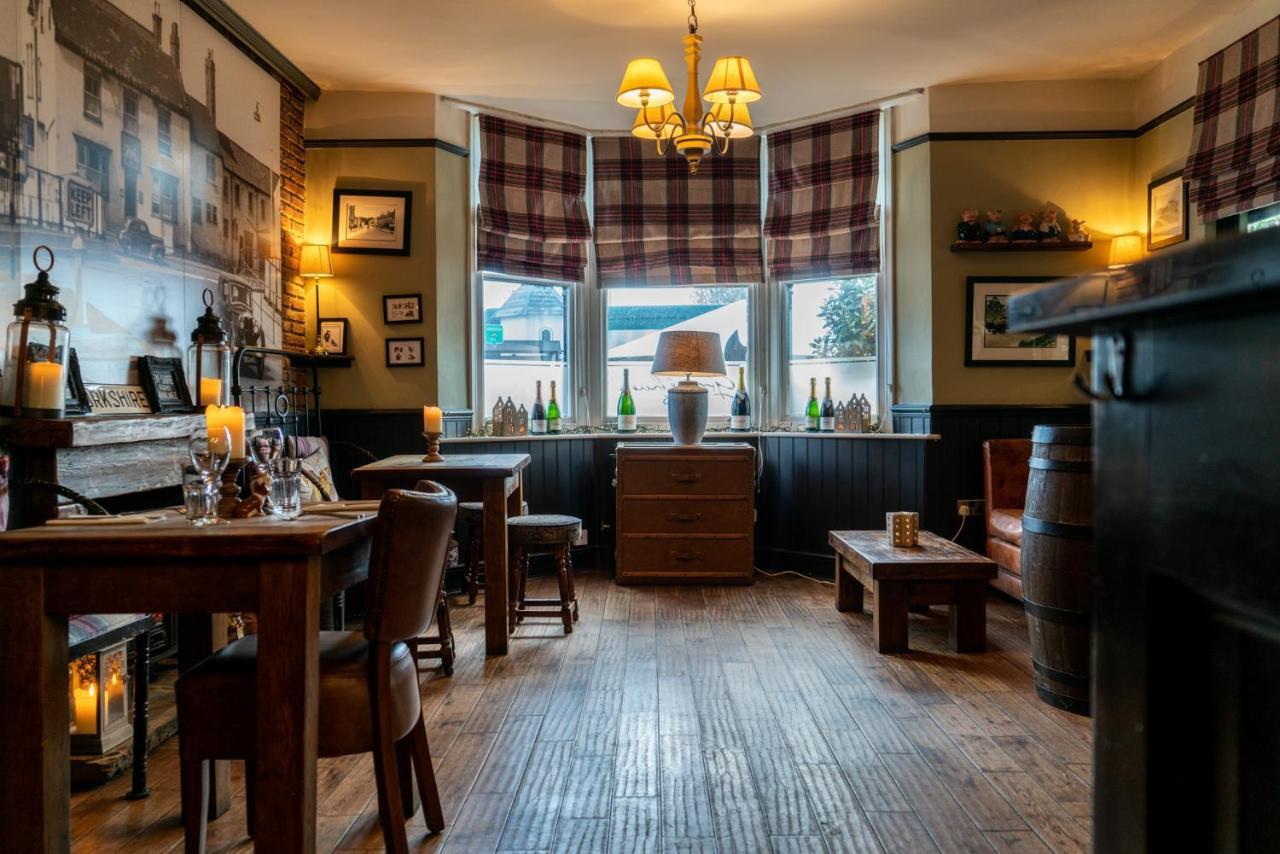 Grantham Arms Hotel Boroughbridge Buitenkant foto